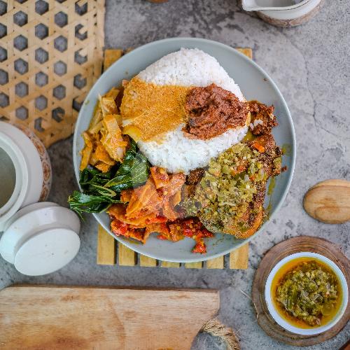 Nasi Ayam Balado Merah